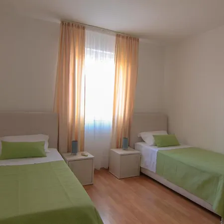 Beno Apartment *