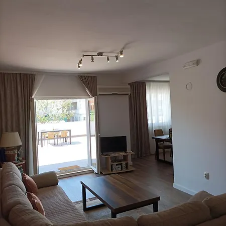 Beno Apartment
